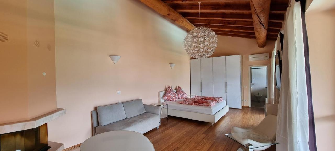 Casa Romantica Colico Ngoại thất bức ảnh
